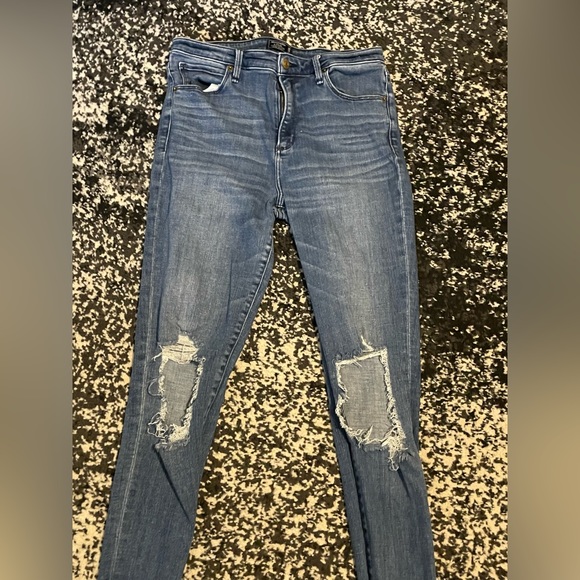 abercrombie & fitch jeans - Picture 2 of 5